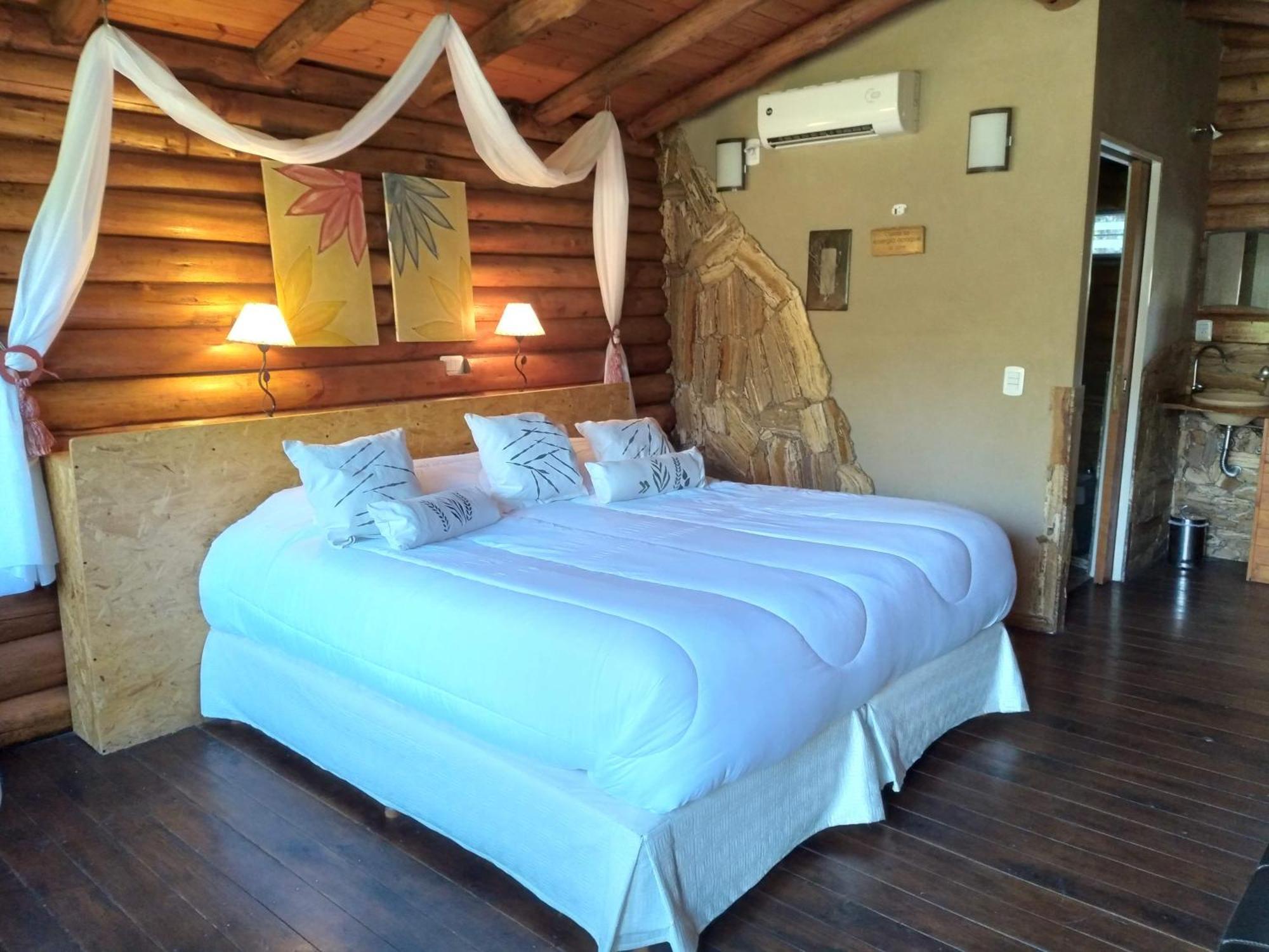 Pualy Resort & Spa Belén de Escobar Buitenkant foto